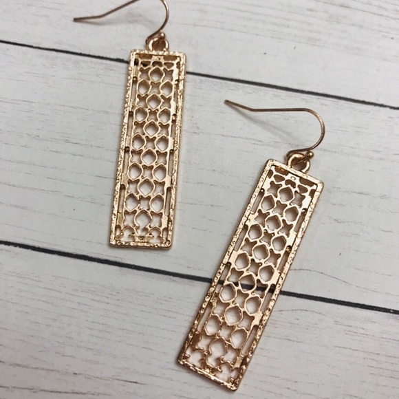 🔴 5/$20Boho Filigree Rectangle Earrings rose gold - Picture 2 of 2